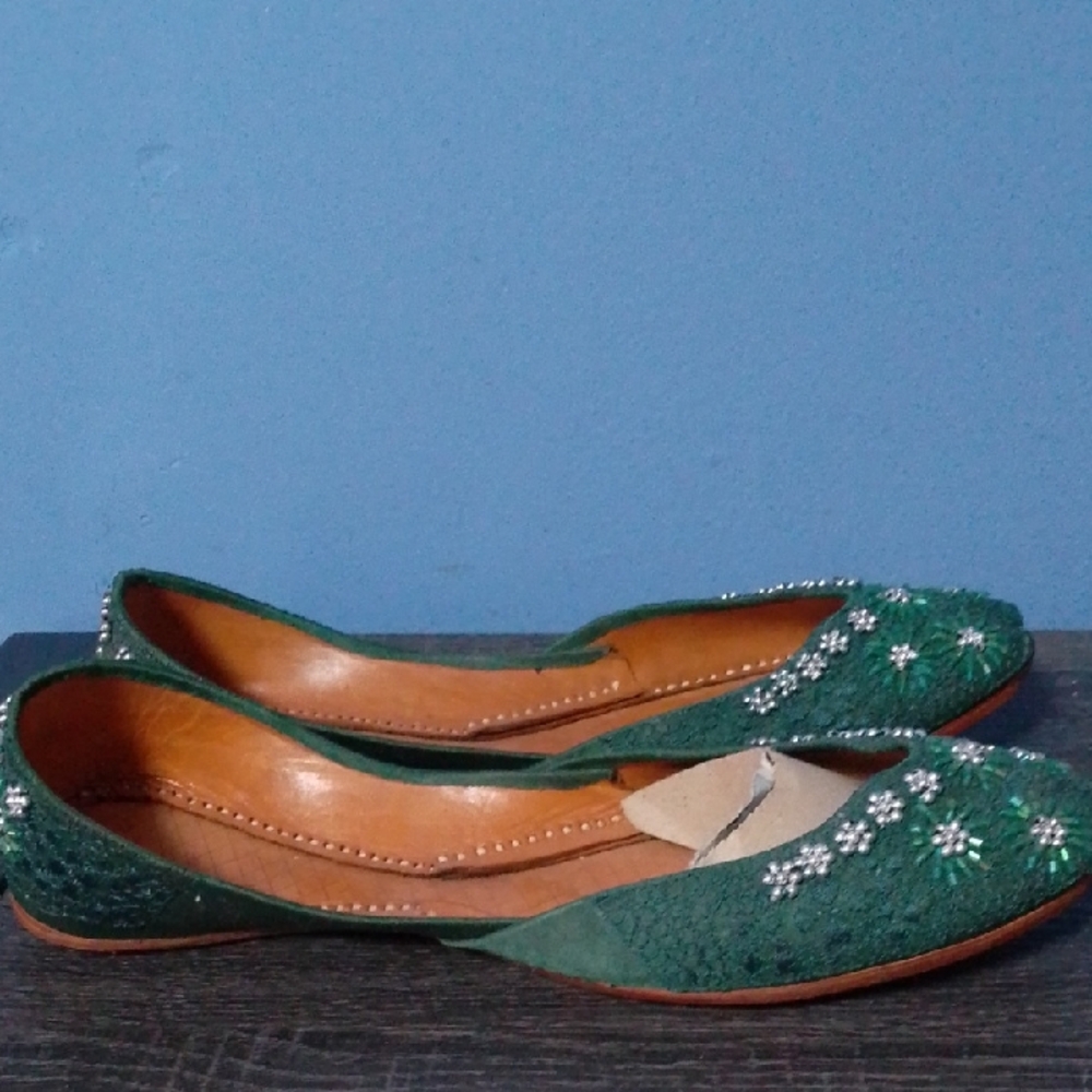 Elegant Green Women's Flats